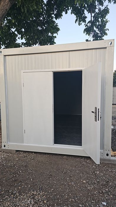 Container modular de locuit din panouri sandwich, depozitare sau birou