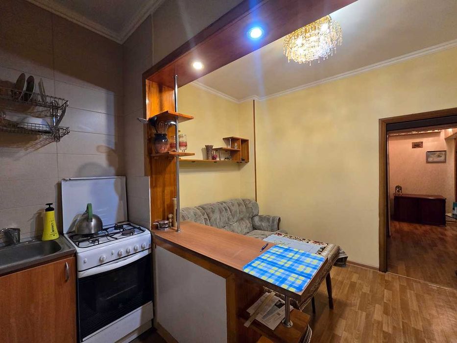 Продам 2км квартиру Торайгырова 11А