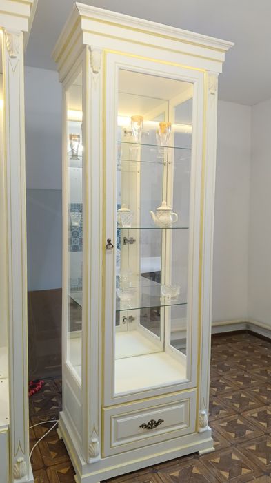 Шкаф, витрина, сервант, буфет для гостиной
