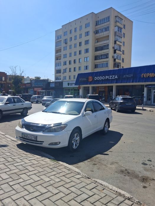 Маишна Camry 30 2003