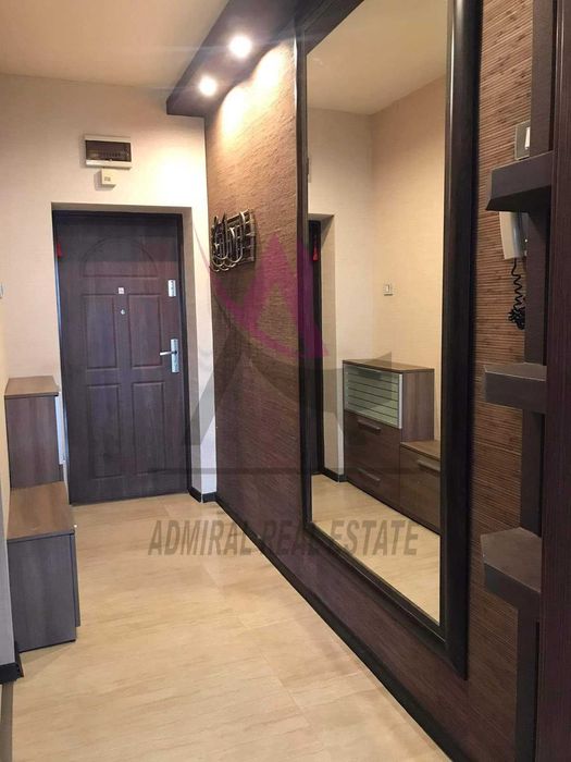 Дава се под наем Тристаен апартамент в Варна, Колхозен пазар - 100 кв.м за 600 € - Снимка #2