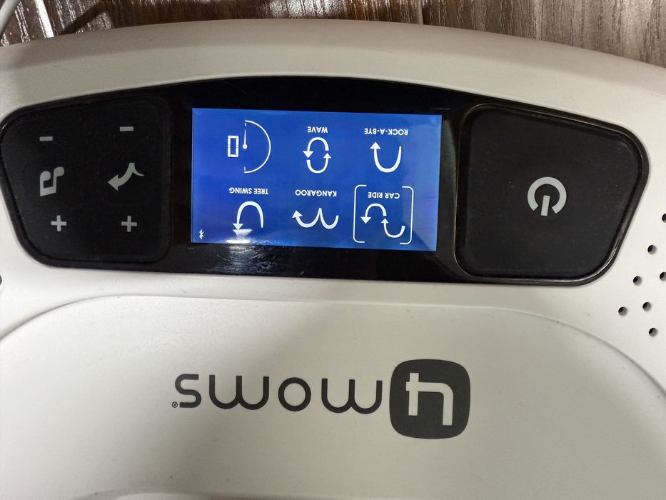 Продам кресло-качалку 4 moms.