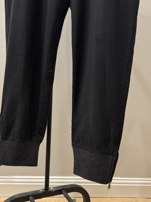 Брюки/джоггеры  Corneliani