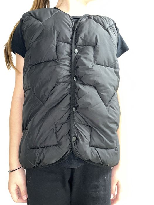 Продам безрукавки унисекс