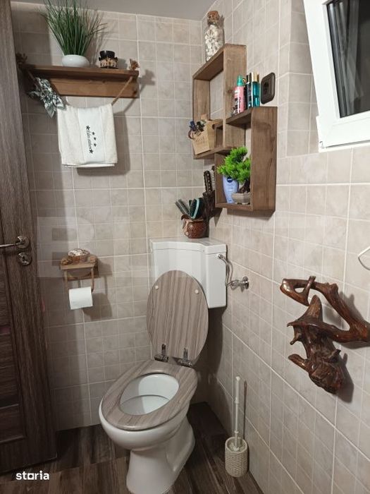 Casa 3 camere, complet renovata,  68 mp, cartierul Unirii