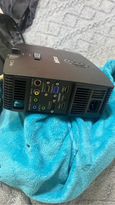 Проектор inFocus