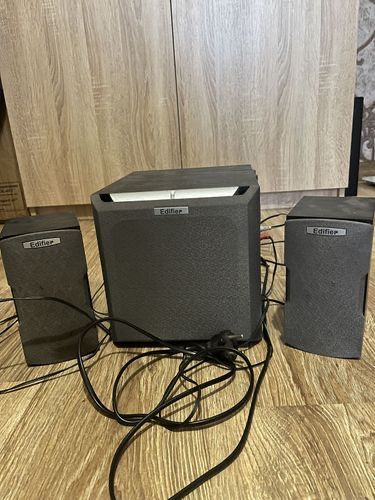 Продаю Edifier x400