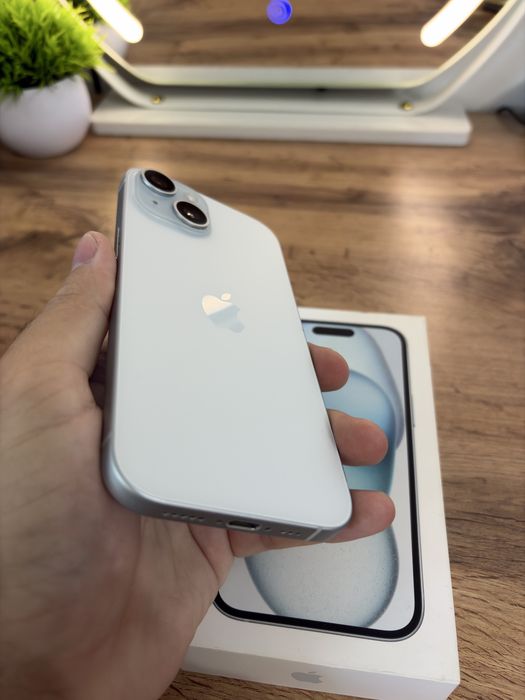 Продаю Iphone 15 256 GB