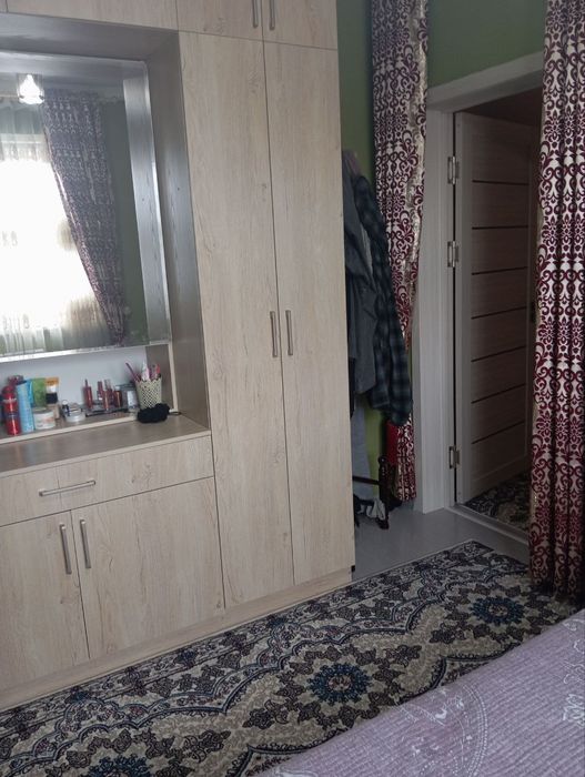 Yashnabod tumani olmos mahallasi 3/16/16 srochna sotiladi