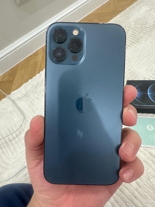 Айфон 12 про мах 256 гб  акум78%