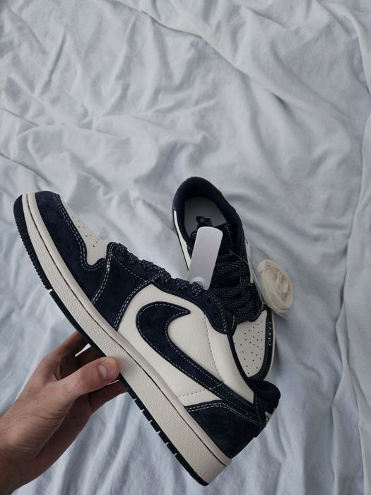 Adidasi jordan 1 low
