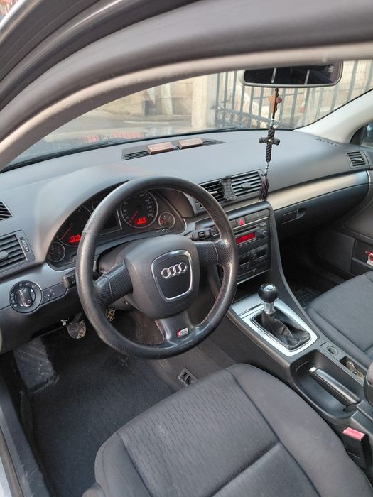 Vând Audi A4 B7 2005 2.0TDI 140CP MANUALA 500000KM 3000€NEGOCIABIL
