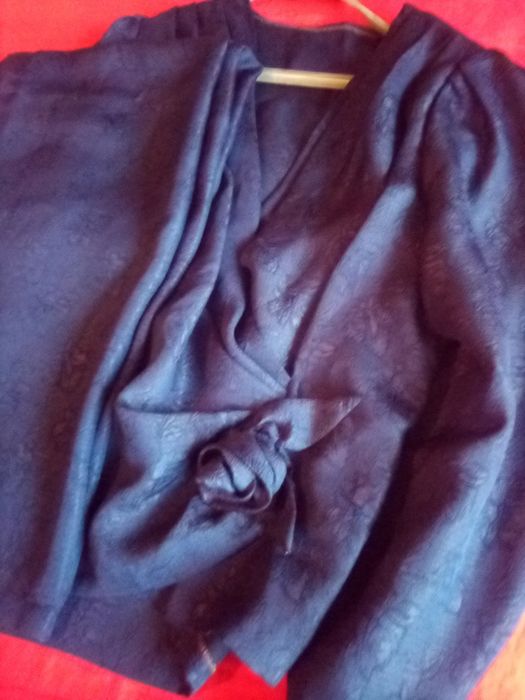 Дамски костюми, сака, манто