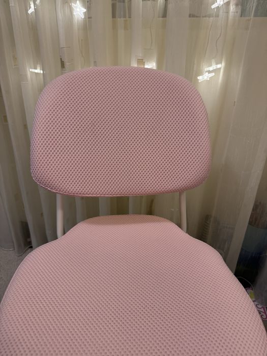 Scaun birou fete, 6-10 ani in stare excelenta, ca nou