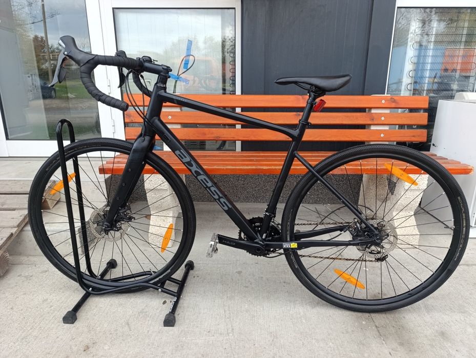 Алуминиев гравел AXESS CREED велосипед 28цола,/57см
Размер XS.
Буквалн