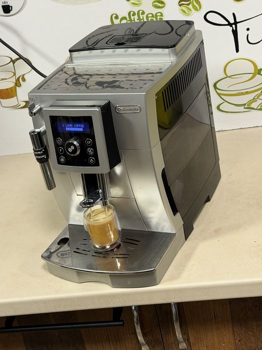 Кафемашина кафе автомат delonghi magnifica  с гаранция
