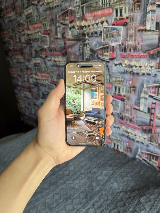 Продам Iphone 14pro