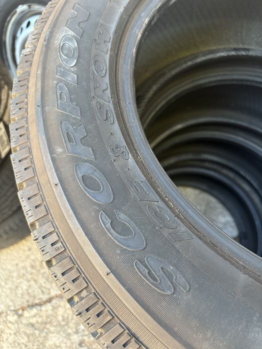 Зимни гуми 235/65/18 Pirelli