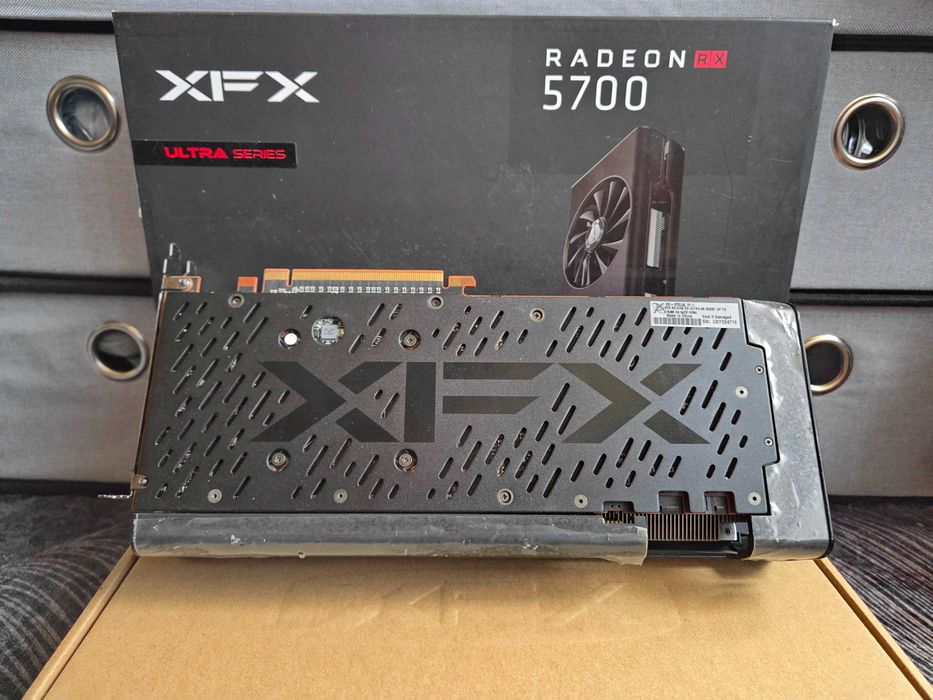 XFX THICC II AMD Radeon RX 5700 8GB GDDR6 placa video gaming