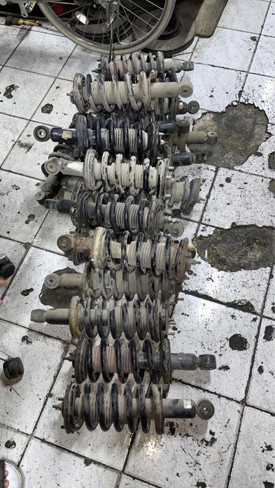 амортизатор на Nissan Armada