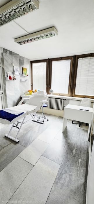 Дава се под наем Офис в София, Център - 30 кв.м за 348.84 € - Снимка #2