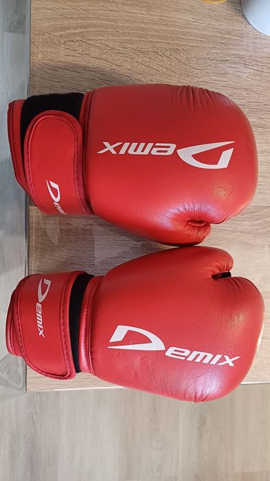 Шлем для бокса +перчатки