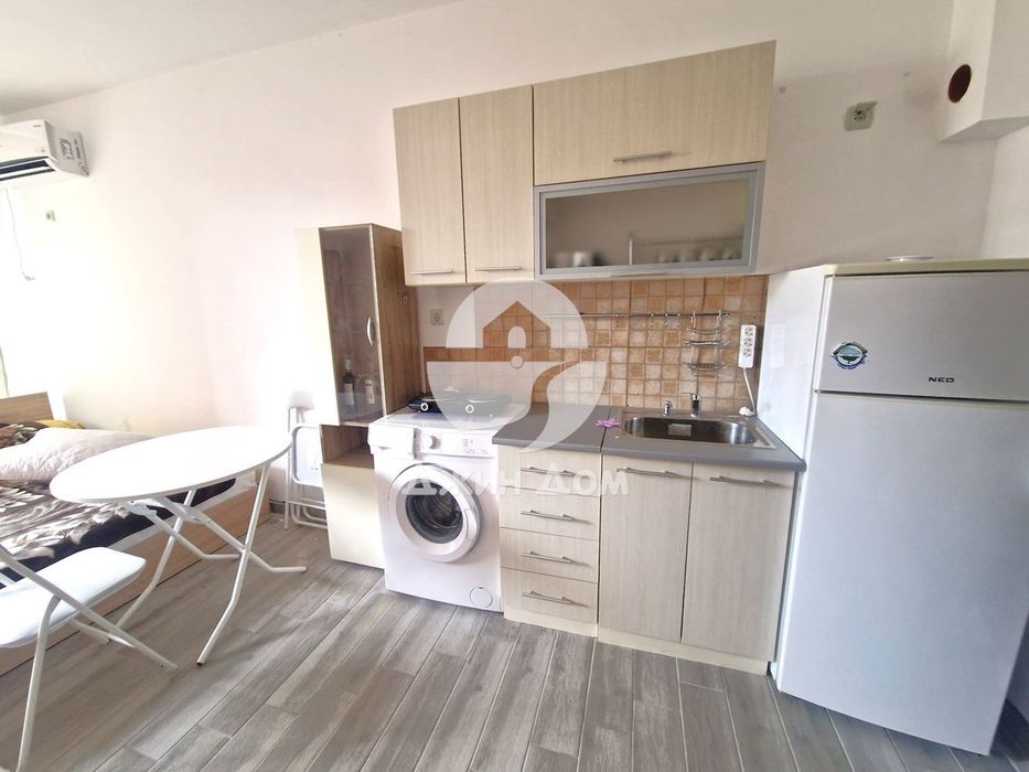 Продава се Едностаен апартамент в к.к. Слънчев бряг - 28 кв.м за 1000 €/кв.м - Снимка #1