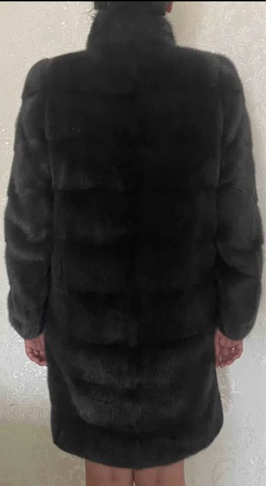 Продам норковую шубу