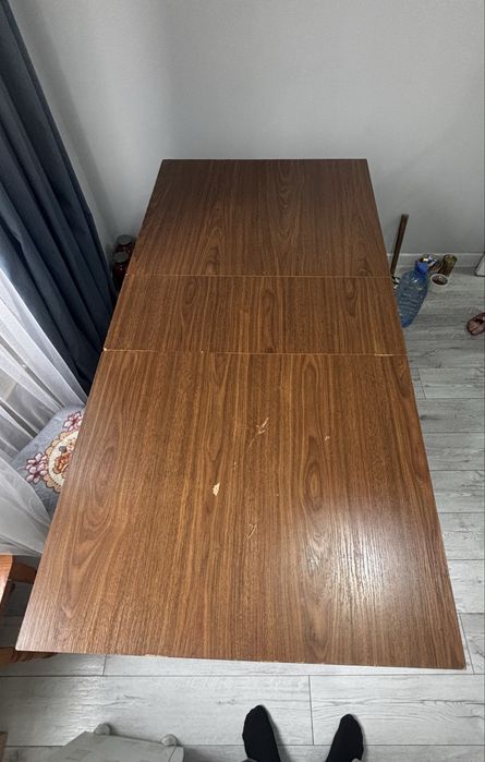 Стол книжка / Кітапша үстел