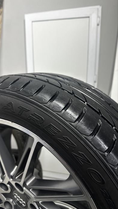 Продам диск с резиной летней ауди