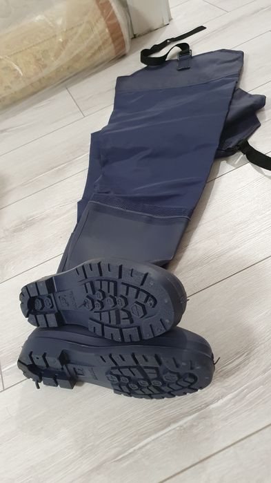 Продаю рыболовные сапоги
