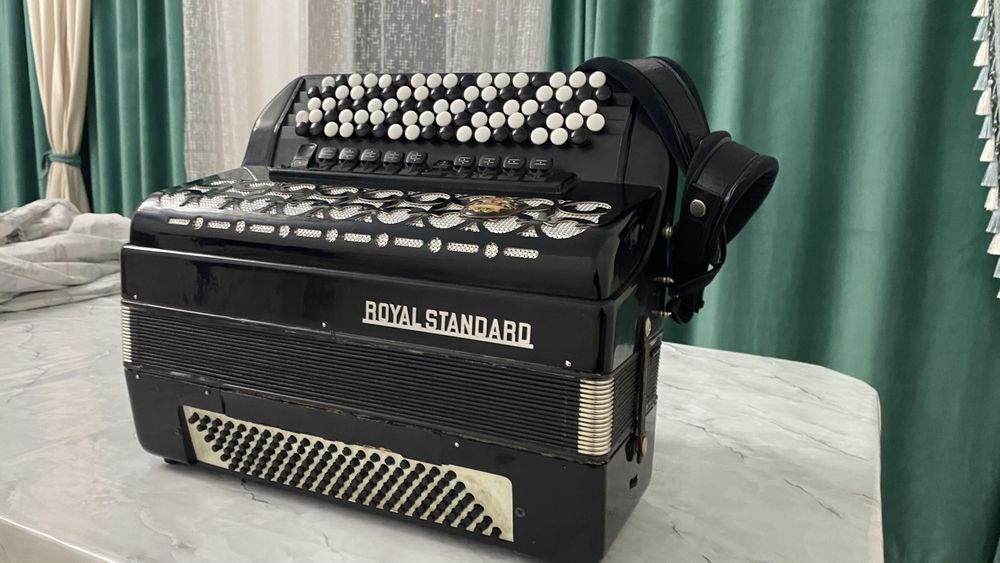 Баян рояль стандарт