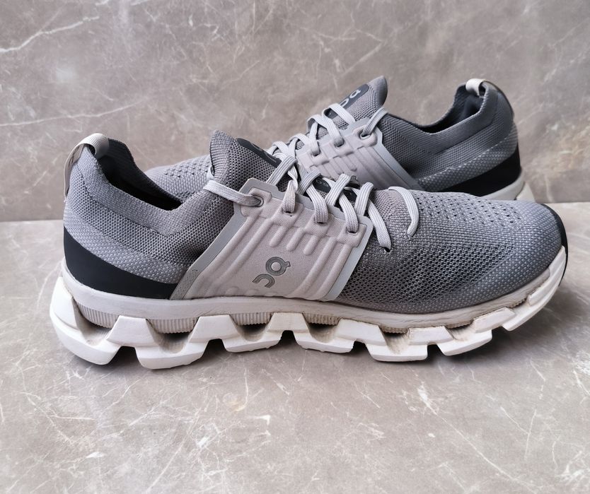 On  Cloud 3 'Alloy Glacier номер 44,5