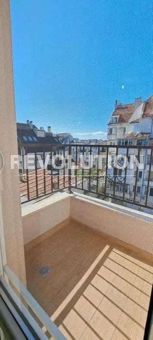 Дава се под наем Тристаен апартамент в Варна, Център - 100 кв.м за 847.62 € - Снимка #8