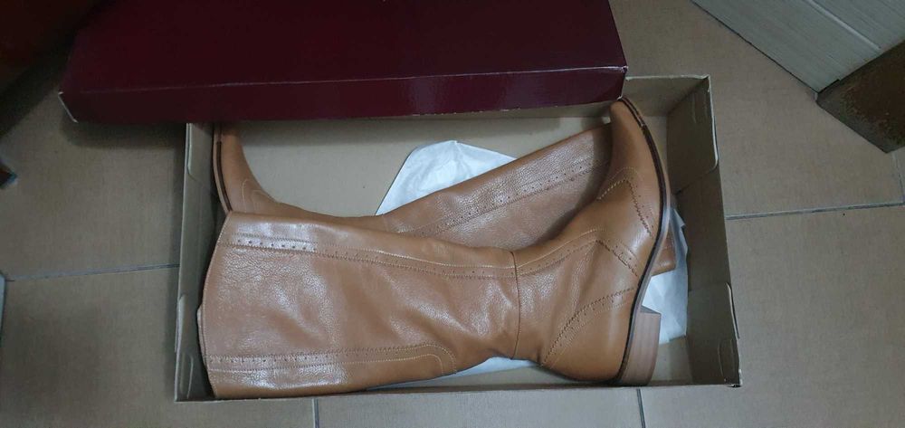 Cizme din piele naturala