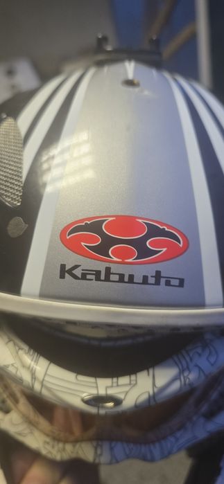 Продавам каска Kabutu