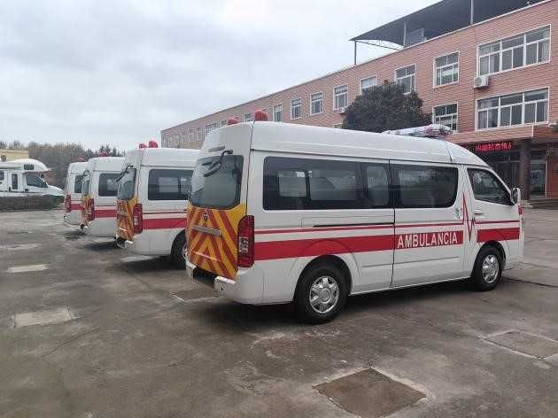 Машина скорой помощи Foton View C2 Ambulance/ бензин/ допоборудование