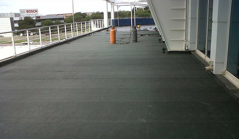 Reparatii acoperisuri si montaj acoperisuri