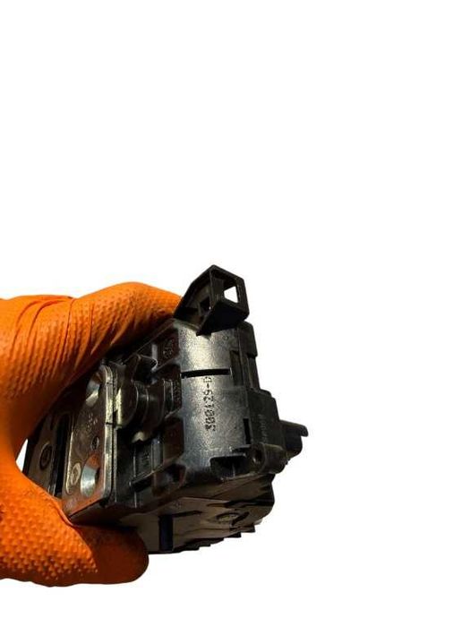 Broasca inchidere centralizata dreapta spate RENAULT CLIO3 cod 300129d