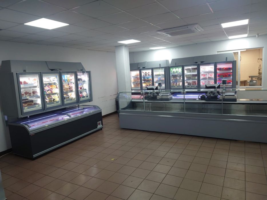 Vitrină frigorifică AHT Kinley + lada AHT Miami LED