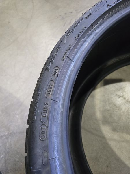 295/30/21 MICHELIN 2бр