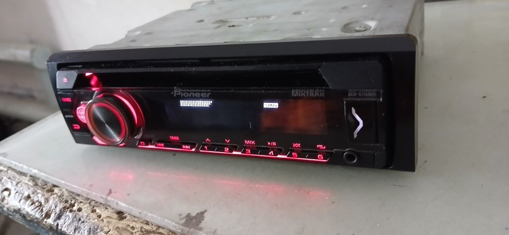 Magnitola Pioneer  .1150. Sotiladi.