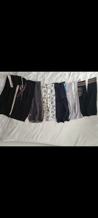 Lot pantaloni 6/7 ani/40 lei