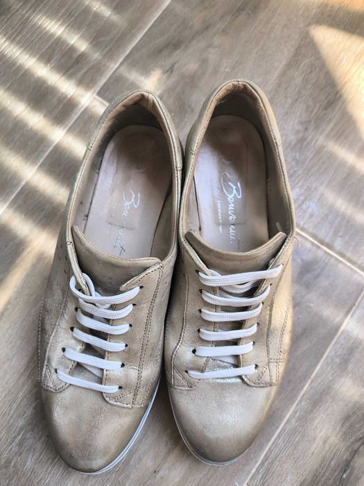 Papuci Benvenuti mărimea 37