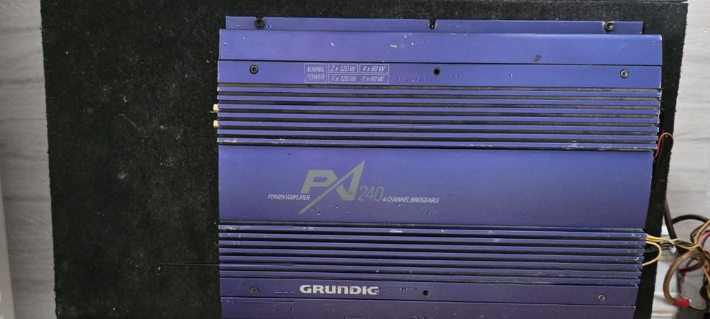 Subwoofer Clarion 600 watts