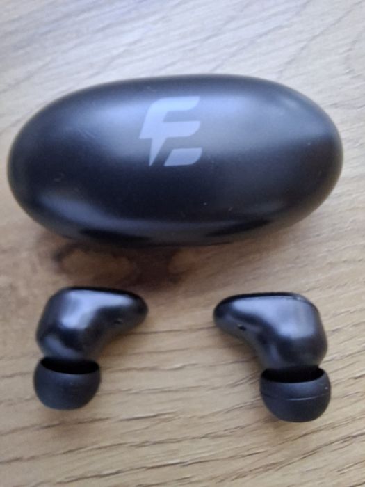 Vand căști bluetooth