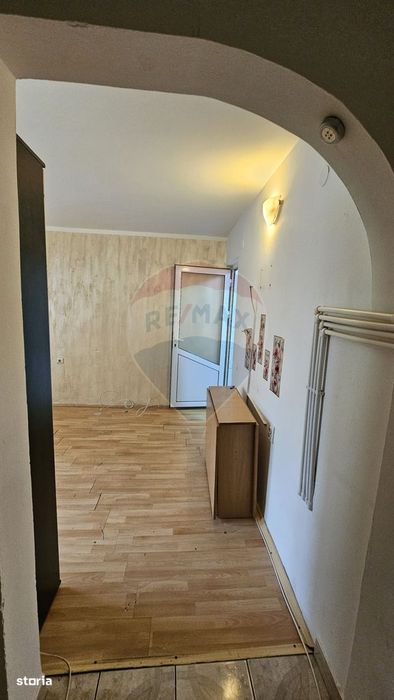Apartament cu 2 camere de vânzare în zona Maratei