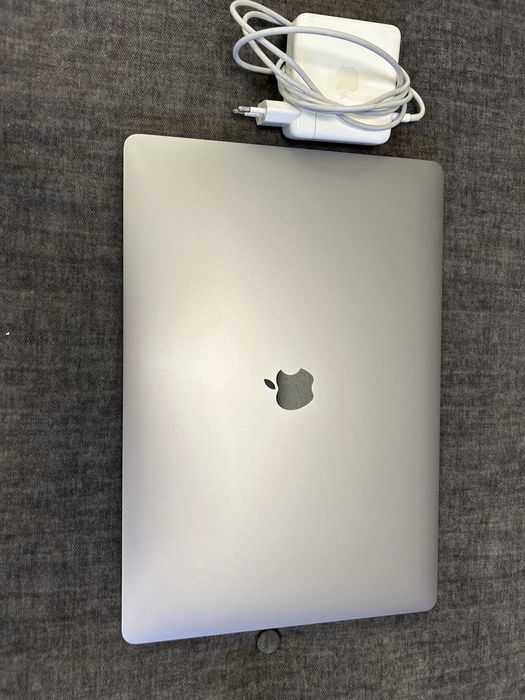 MacBook Pro 16-inch 2019