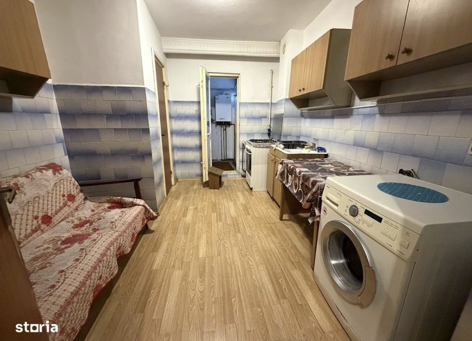 Vand apartament 3 camere