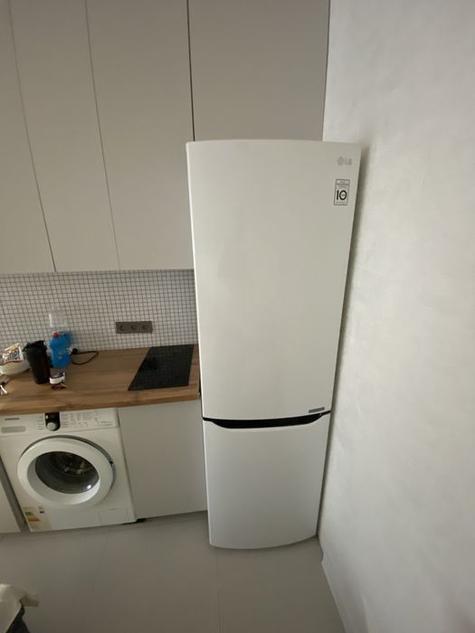 Продам холодильник LG